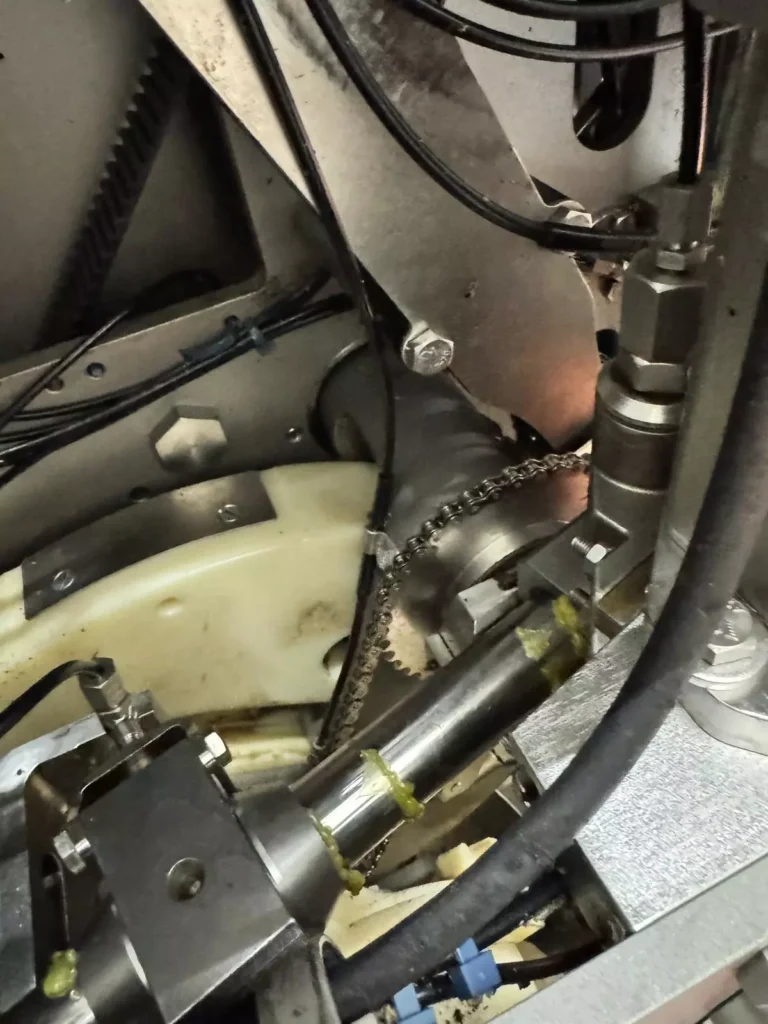 Klipsownica automatyczna FCA160 2