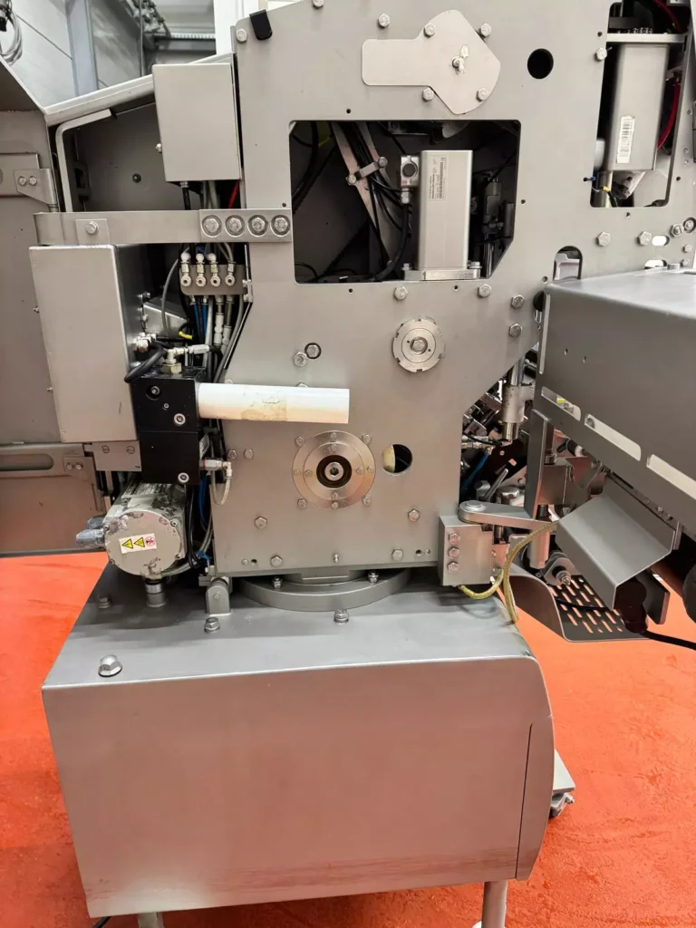 Klipsownica automatyczna FCA160 3